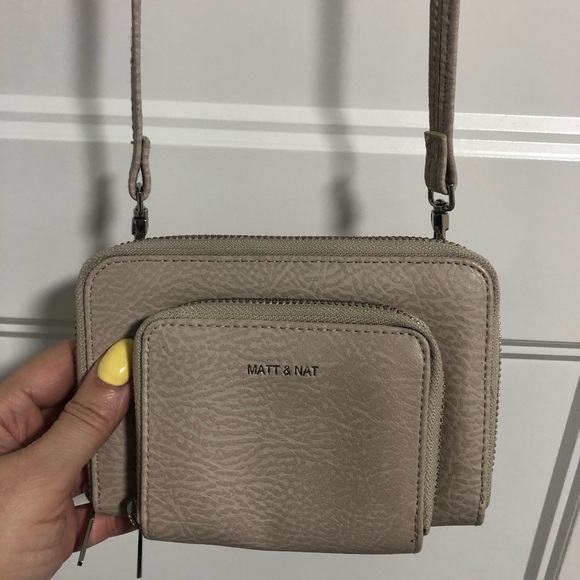 Purse - Picture 2 of 5